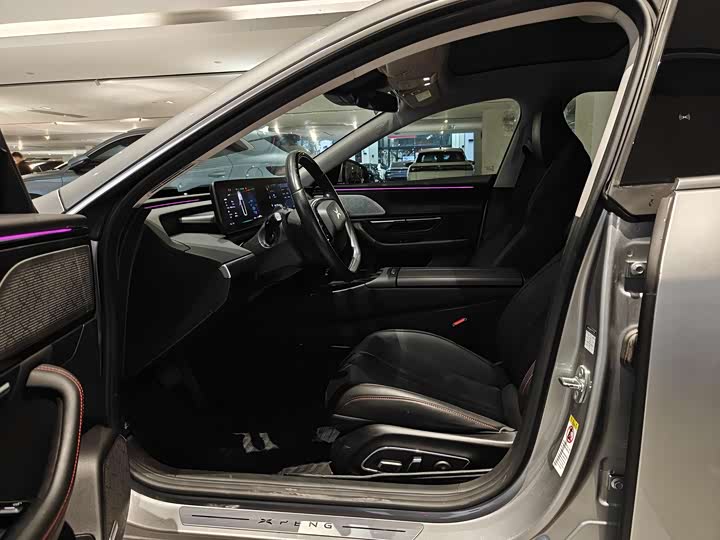 Фото 4 - XPeng P7