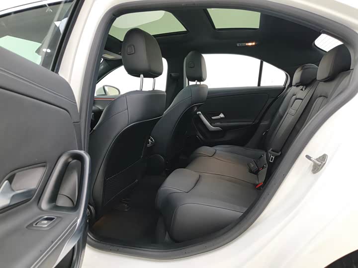 Фото 3 - Mercedes-Benz A-Class