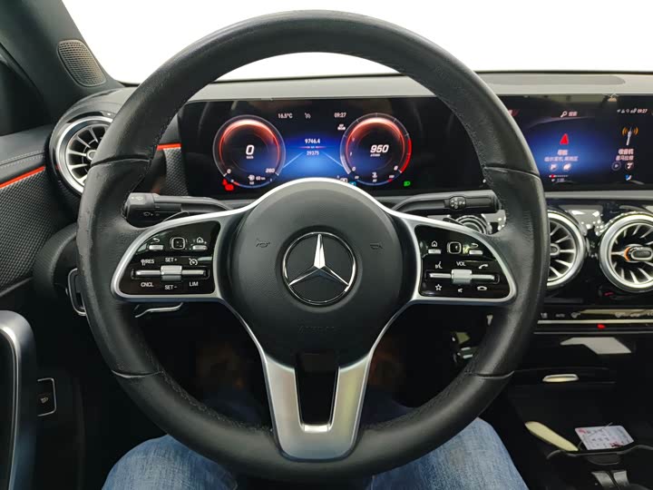 Фото 7 - Mercedes-Benz A-Class