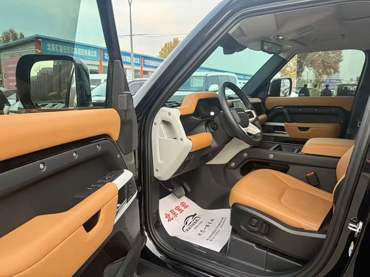 Фото 4 - Land Rover Defender