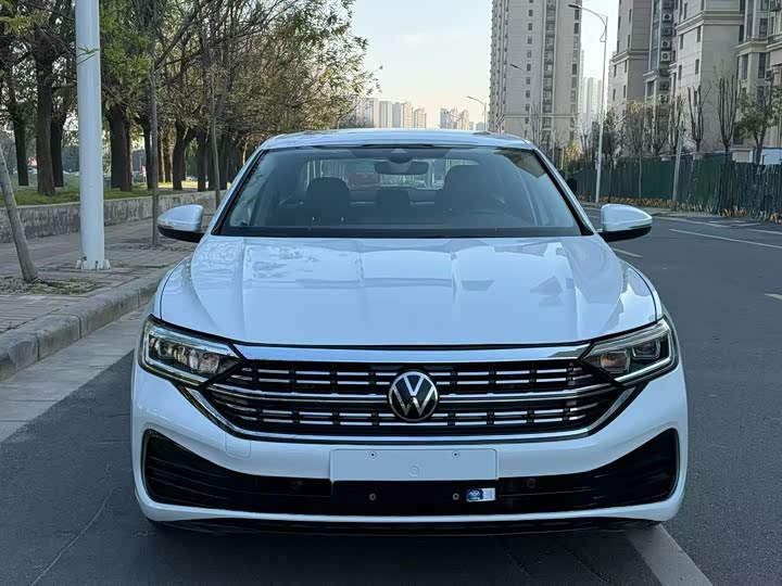 Фото 2 - Volkswagen Sagitar L