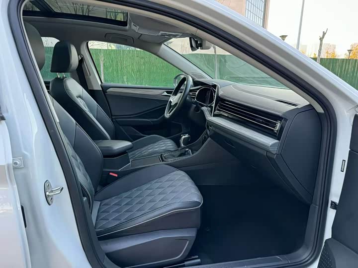 Фото 5 - Volkswagen Sagitar L