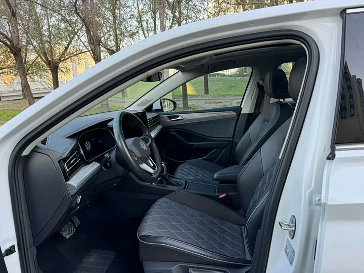 Фото 7 - Volkswagen Sagitar L