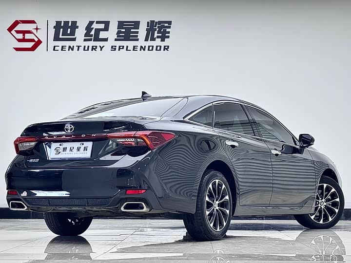 Фото 4 - Toyota Avalon