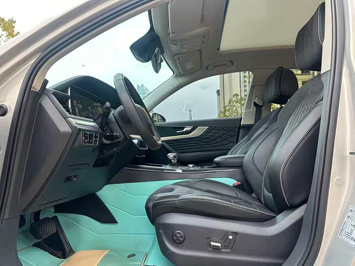 Фото 6 - Hongqi HS5