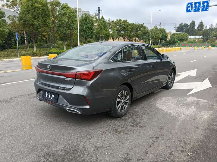Фото 6 - Changan Eado Plus