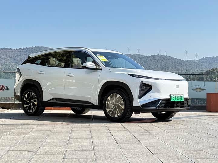 Фото 2 - Geely Galaxy L7