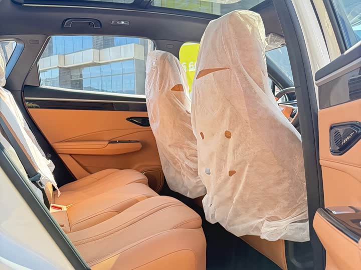 Фото 7 - Geely Galaxy L7