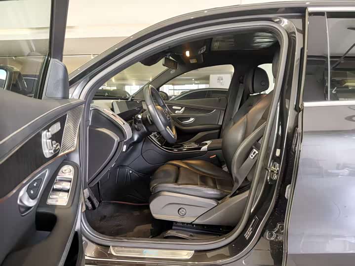 Фото 4 - Mercedes-Benz EQC