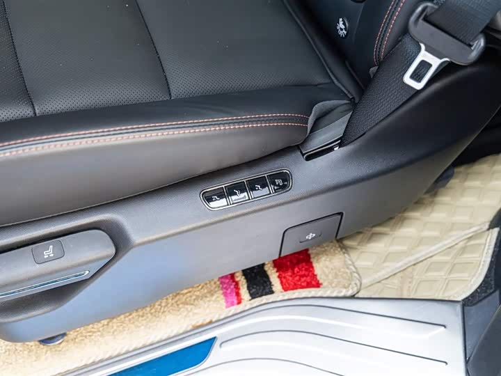 Фото 6 - GAC Trumpchi E8