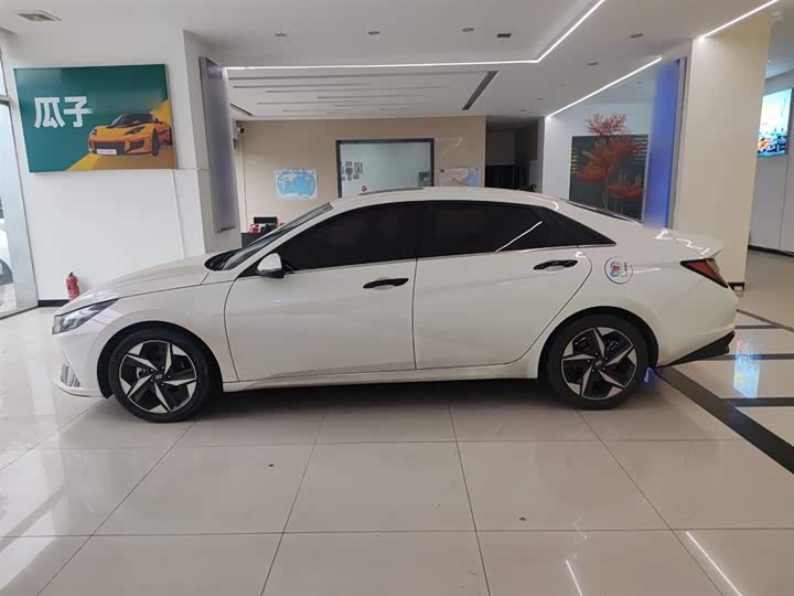 Фото 5 - Hyundai Elantra N line