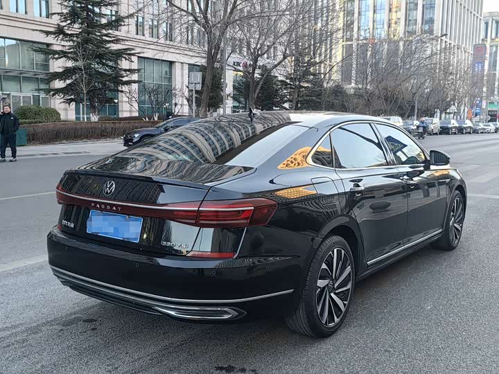 Фото 4 - Volkswagen Passat