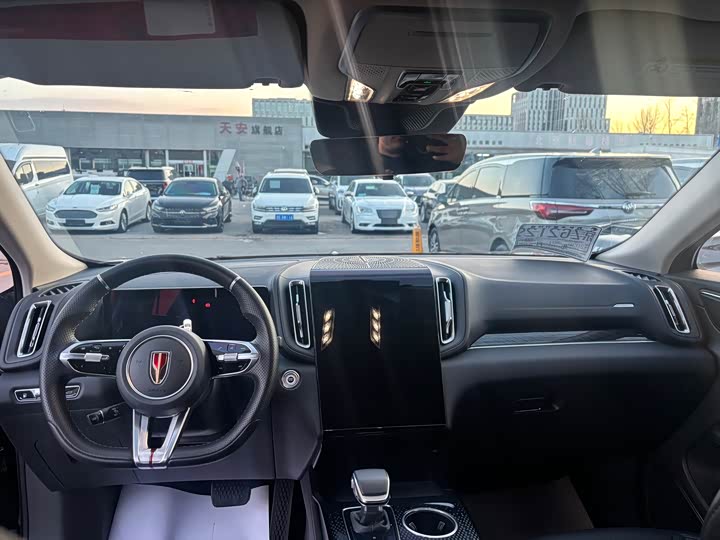 Фото 5 - Hongqi HS3 Hybrid