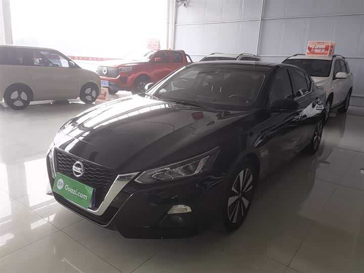 Фото 1 - Nissan Teana