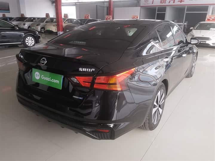 Фото 7 - Nissan Teana