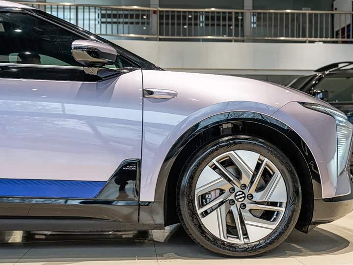 Фото 5 - HiPhi Y