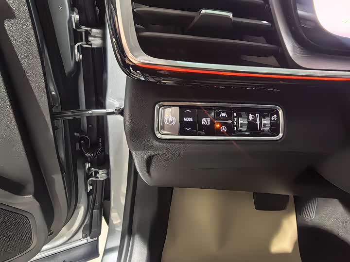 Фото 9 - Buick Envision S