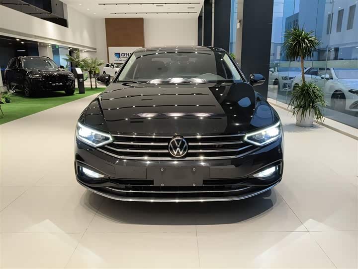 Фото 3 - Volkswagen Magotan