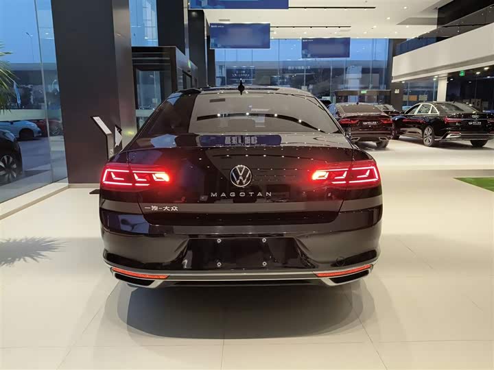 Фото 6 - Volkswagen Magotan