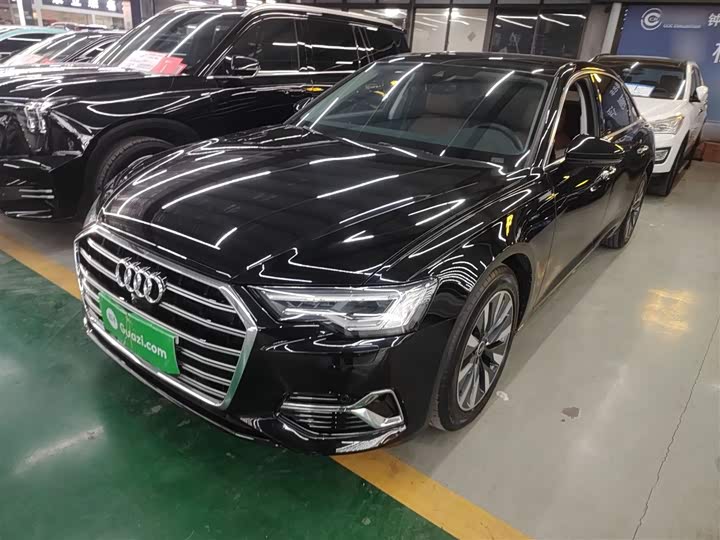 Фото 1 - Audi A6L