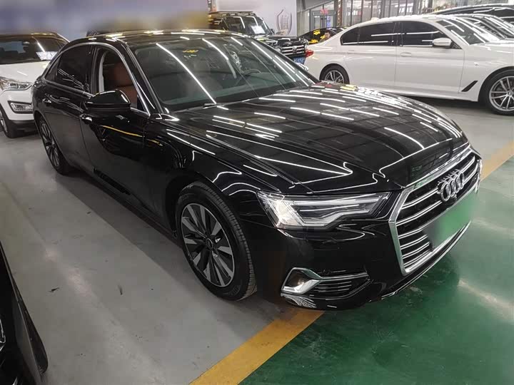 Фото 4 - Audi A6L