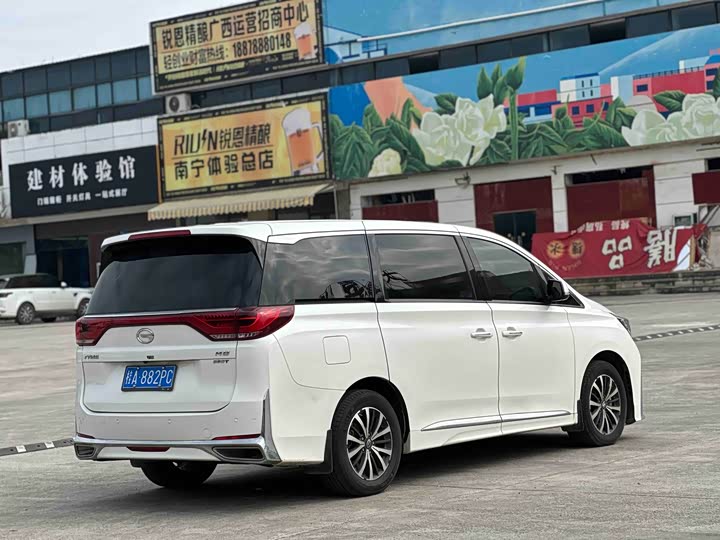 Фото 3 - GAC Trumpchi M8