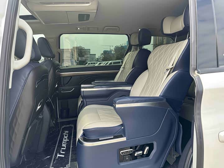 Фото 8 - GAC Trumpchi M8