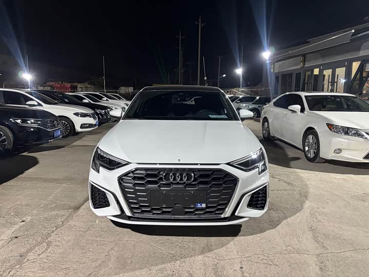 Фото 2 - Audi A3