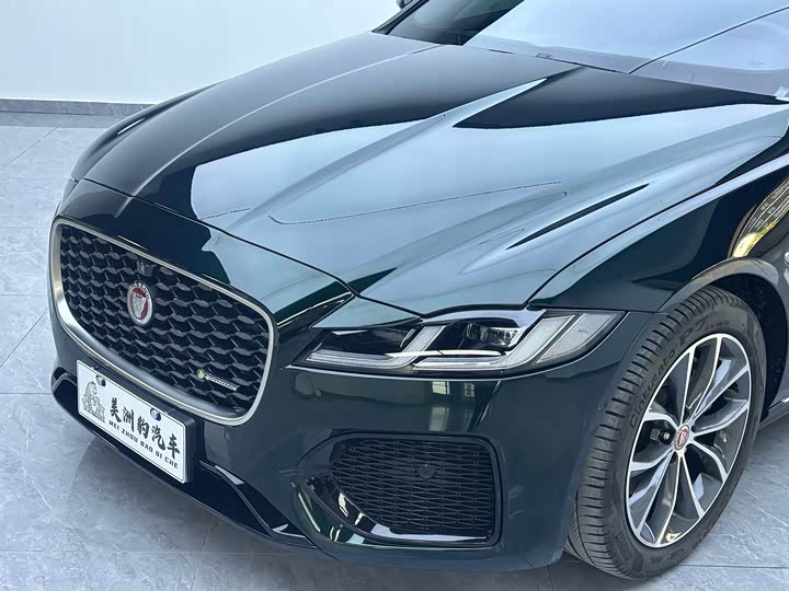 Фото 3 - Jaguar XF L