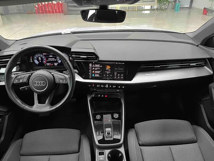 Фото 2 - Audi A3