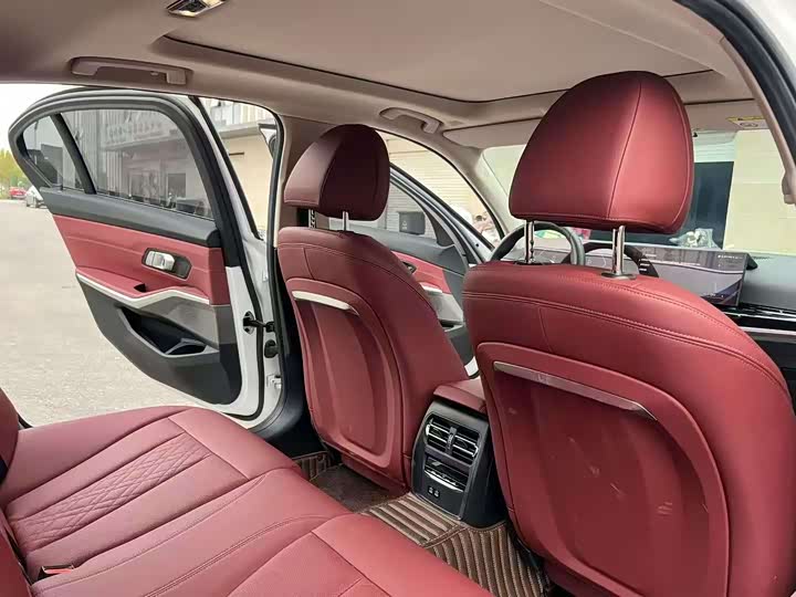 Фото 9 - BMW 3 Series