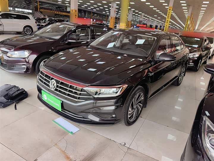 Фото 2 - Volkswagen Sagitar L