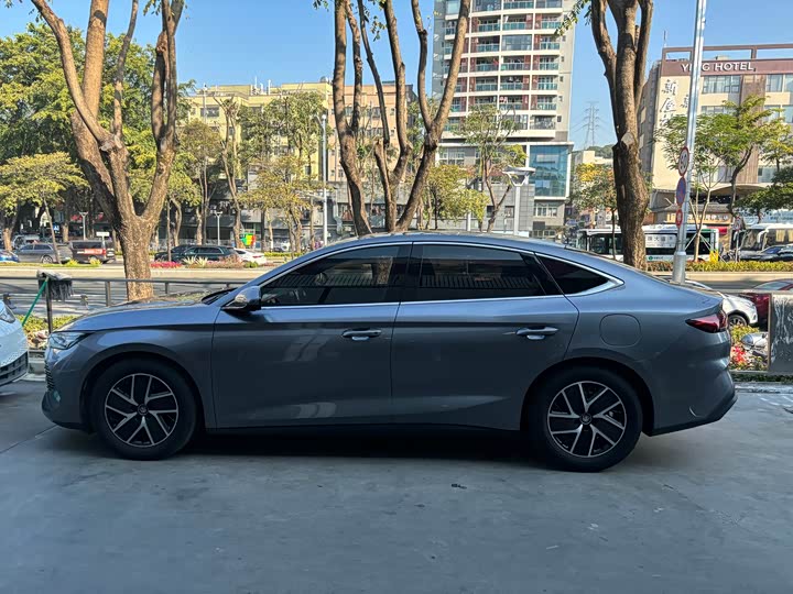 Фото 3 - BYD Qin L