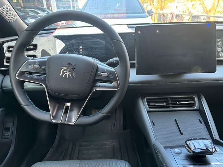 Фото 7 - BYD Qin L