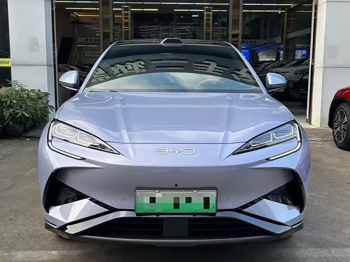 Фото 2 - BYD Sea Lion 07 EV