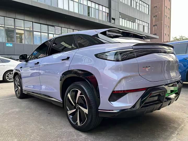 Фото 7 - BYD Sea Lion 07 EV