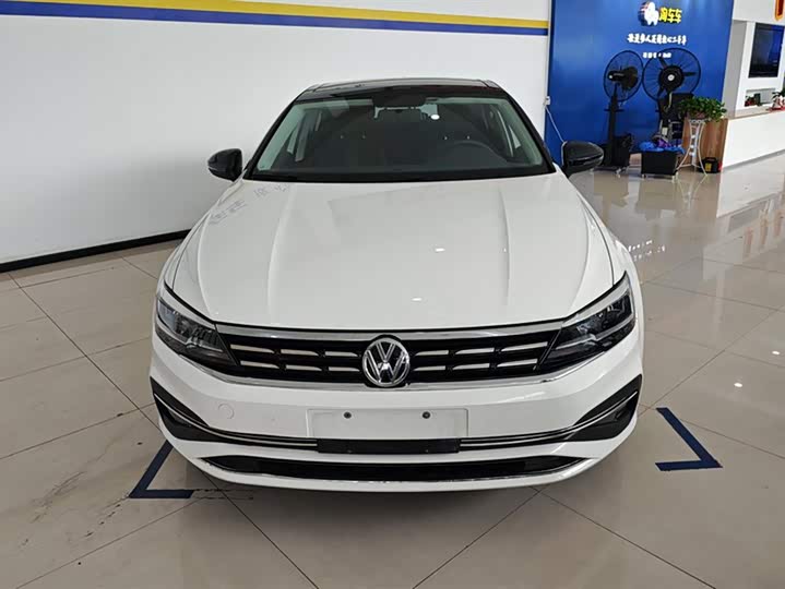 Фото 2 - Volkswagen Lamando L