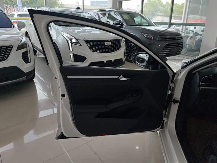 Фото 7 - Volkswagen Lamando L