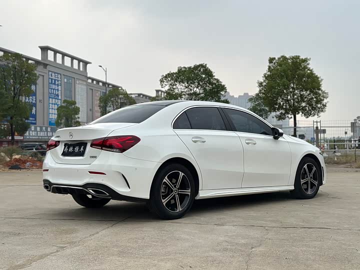 Фото 5 - Mercedes-Benz A-Class