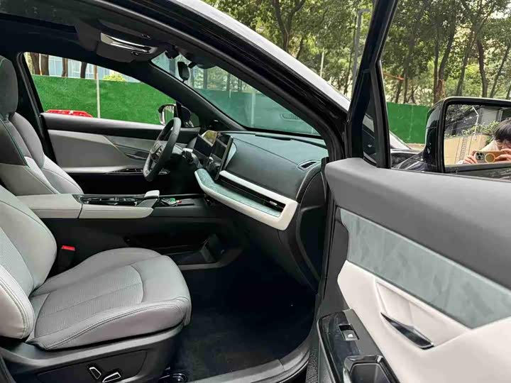 Фото 8 - Changan UNI-T