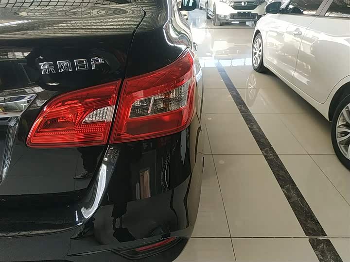 Фото 8 - Nissan Sylphy