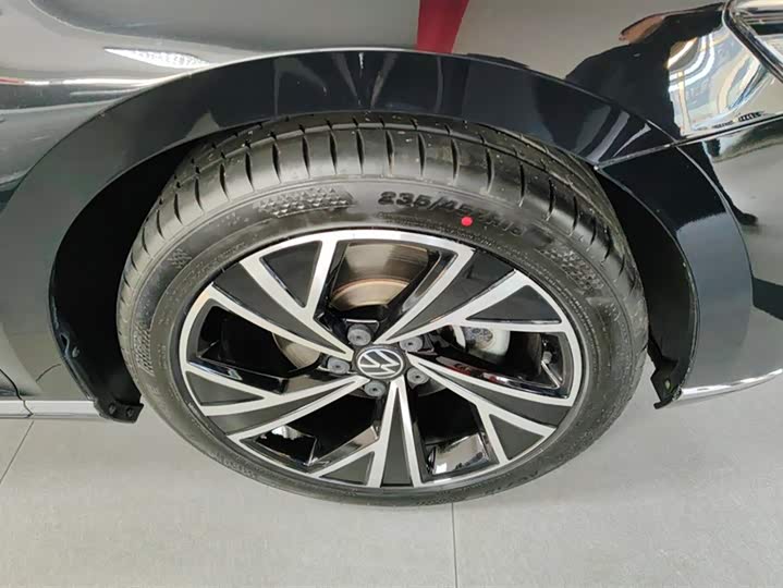 Фото 6 - Volkswagen Magotan