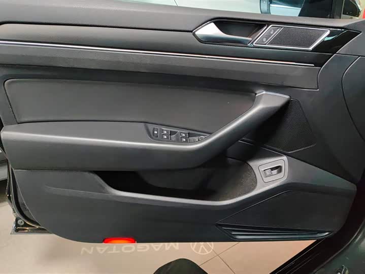 Фото 7 - Volkswagen Magotan