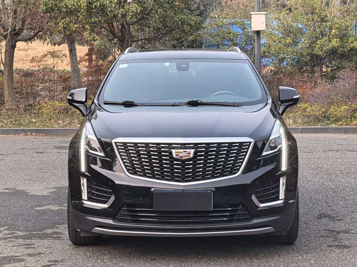 Фото 2 - Cadillac XT5