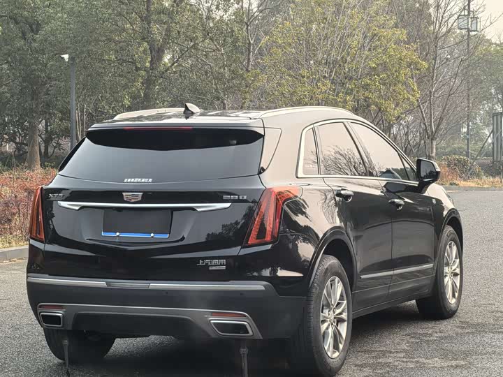 Фото 4 - Cadillac XT5