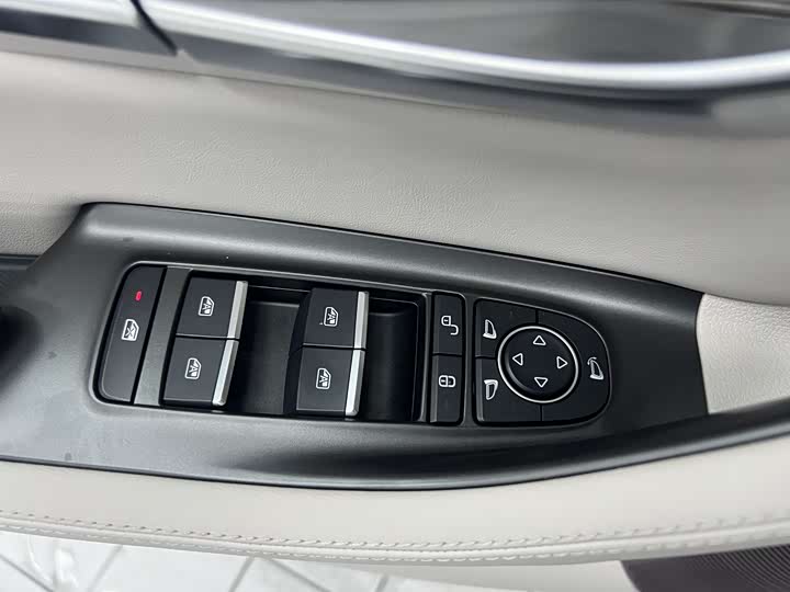 Фото 8 - BYD Song Plus Hybrid/EV