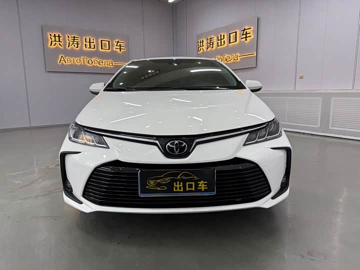 Фото 3 - Toyota Corolla