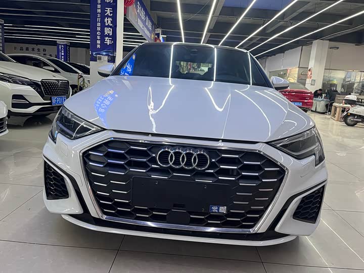 Фото 2 - Audi A3