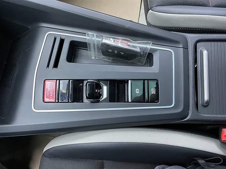 Фото 9 - Volkswagen Golf