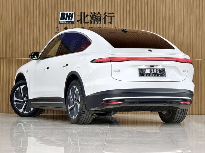 Фото 4 - Nio EC6